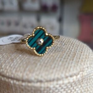 Elegant Gold Tone and Teal Clover Ring Stainless Steel